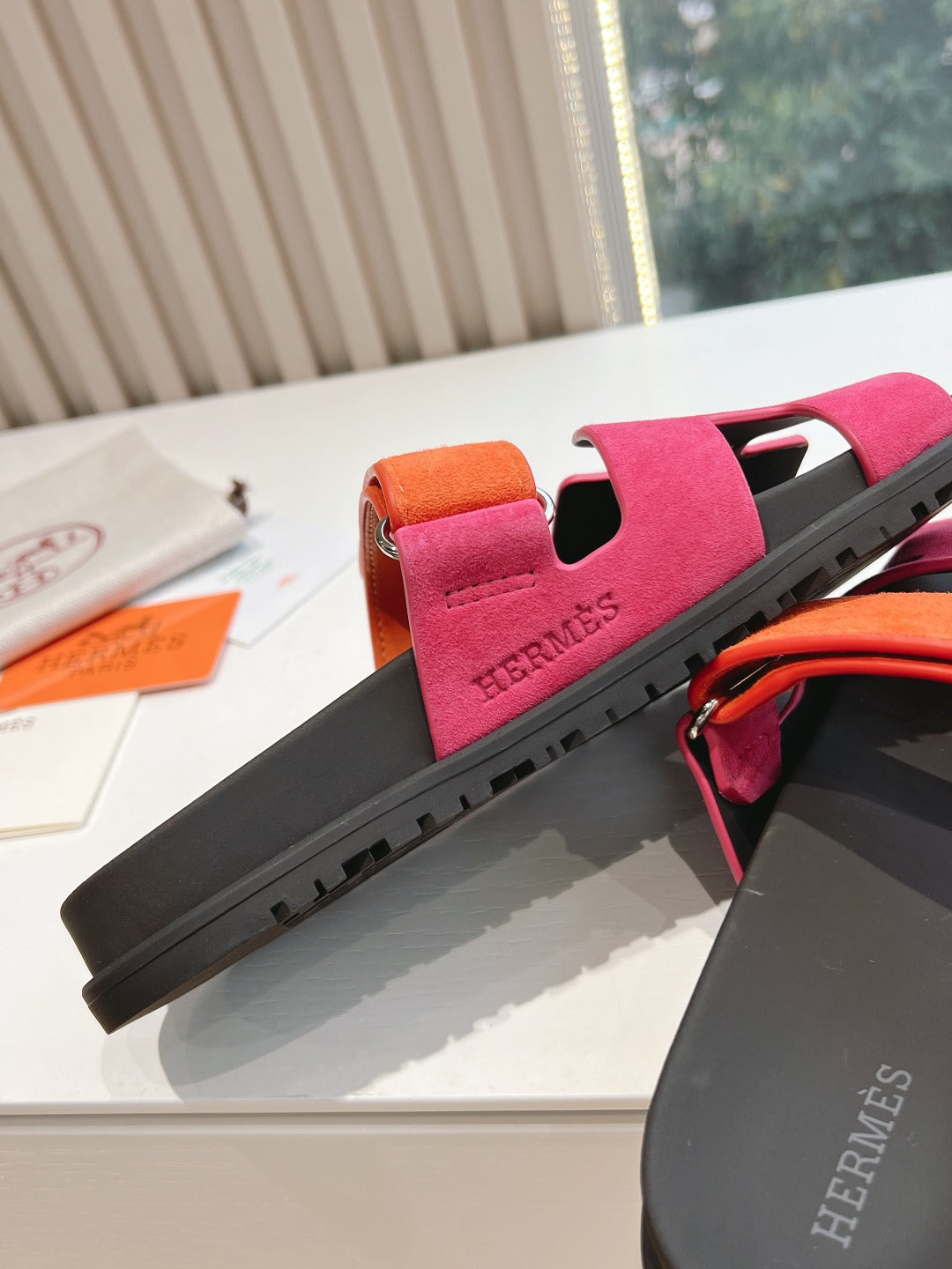 H Slides