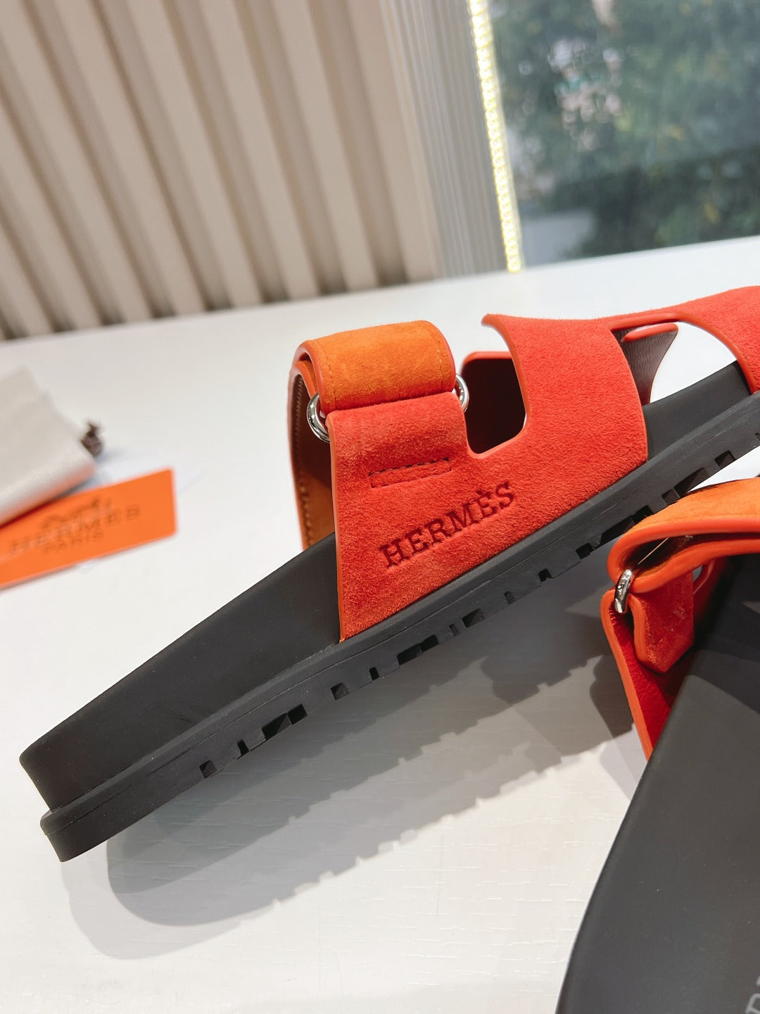 H Slides