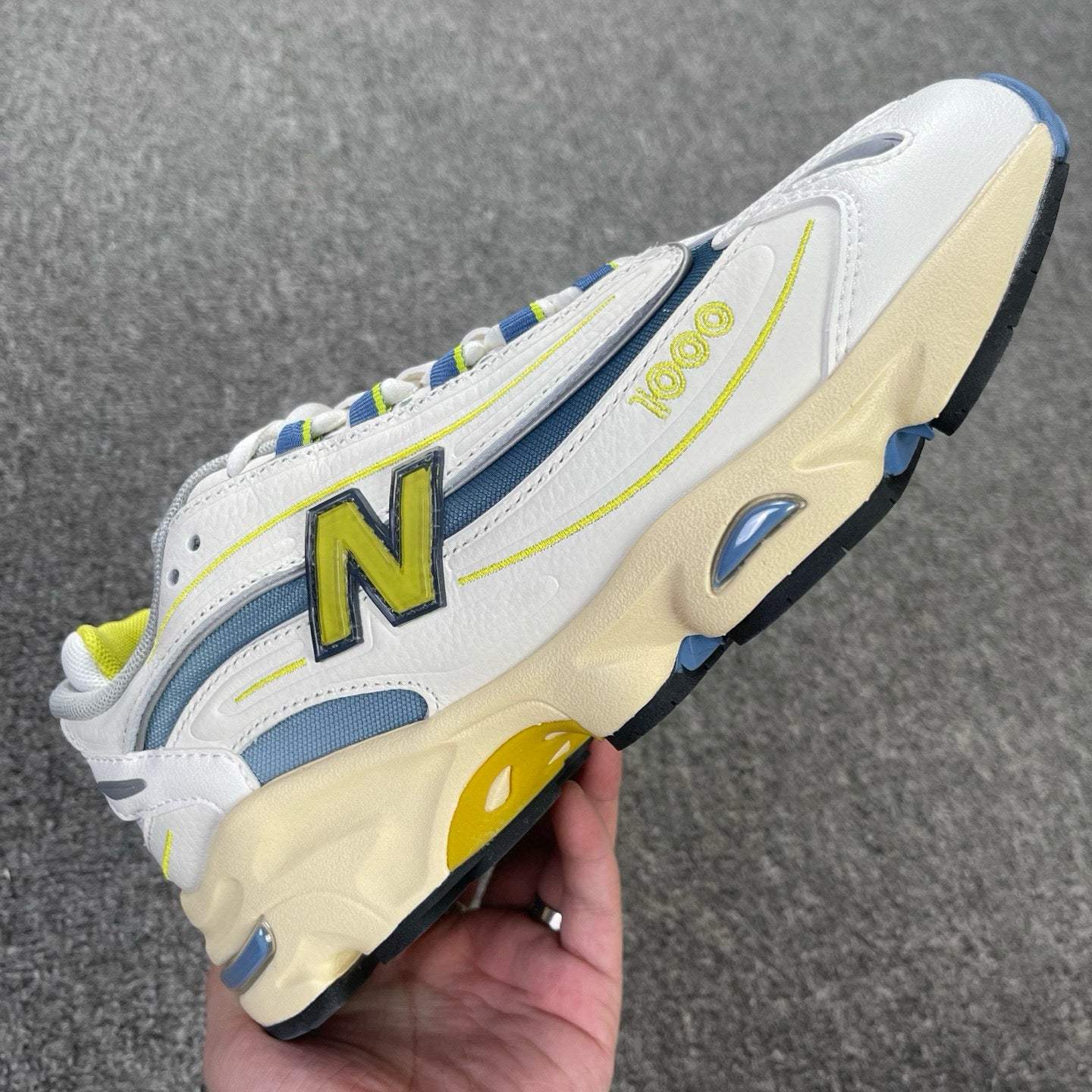 N B 1000