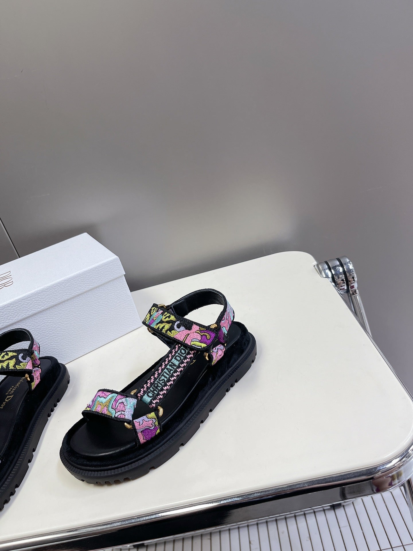 CD Sandals