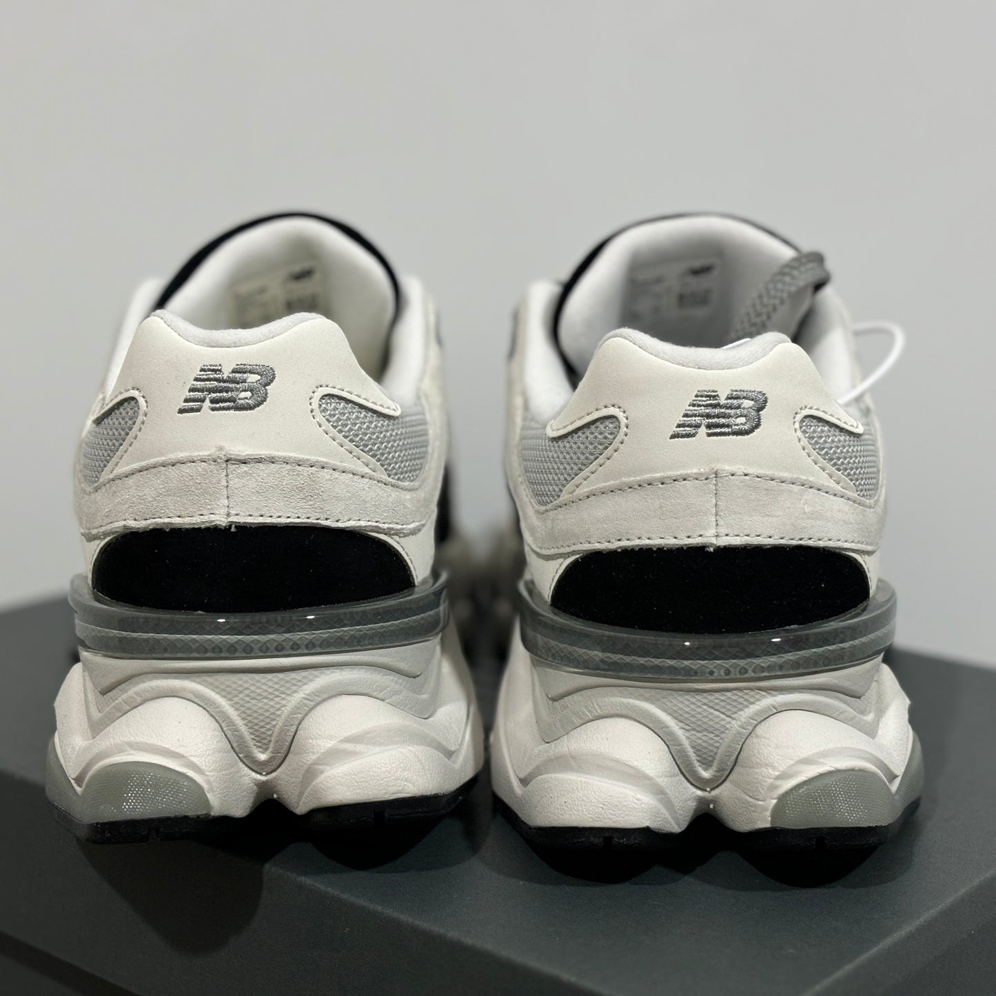 N B 9060