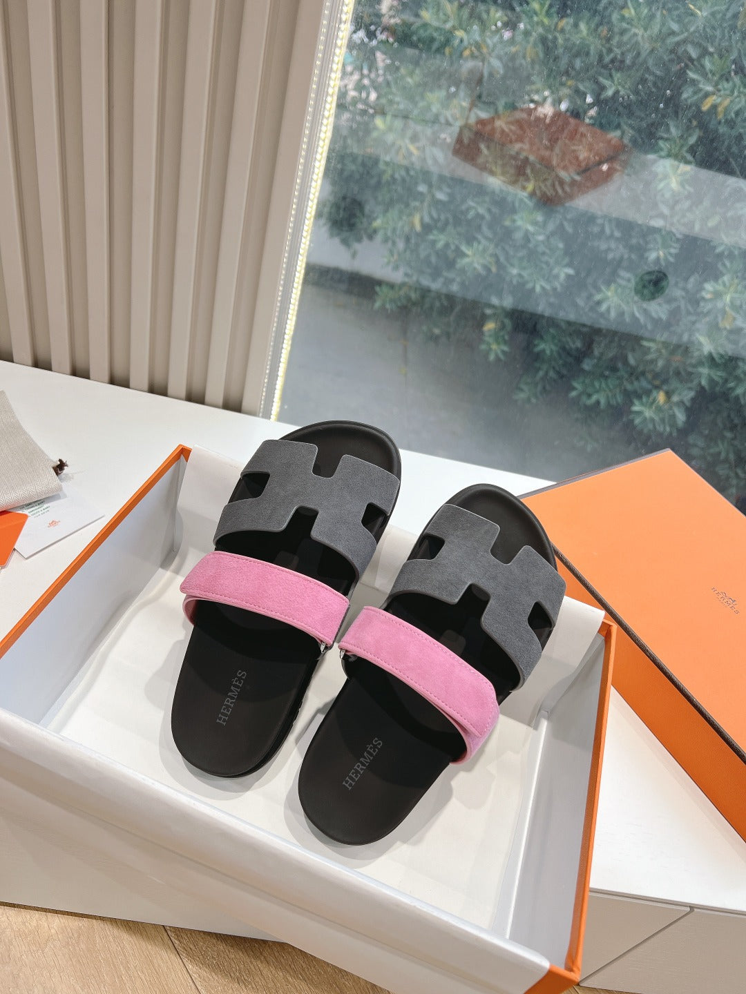 H Slides
