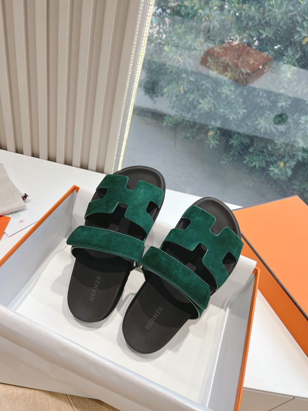 H Slides