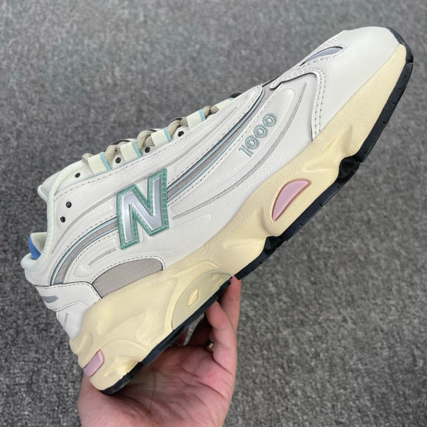 N B 1000