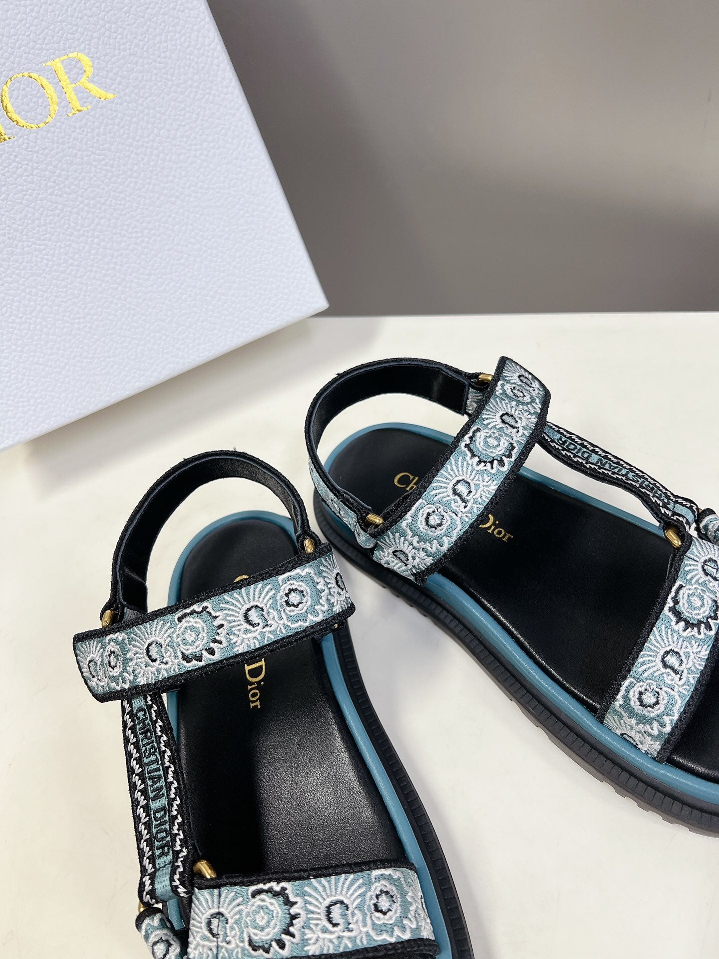 CD Sandals