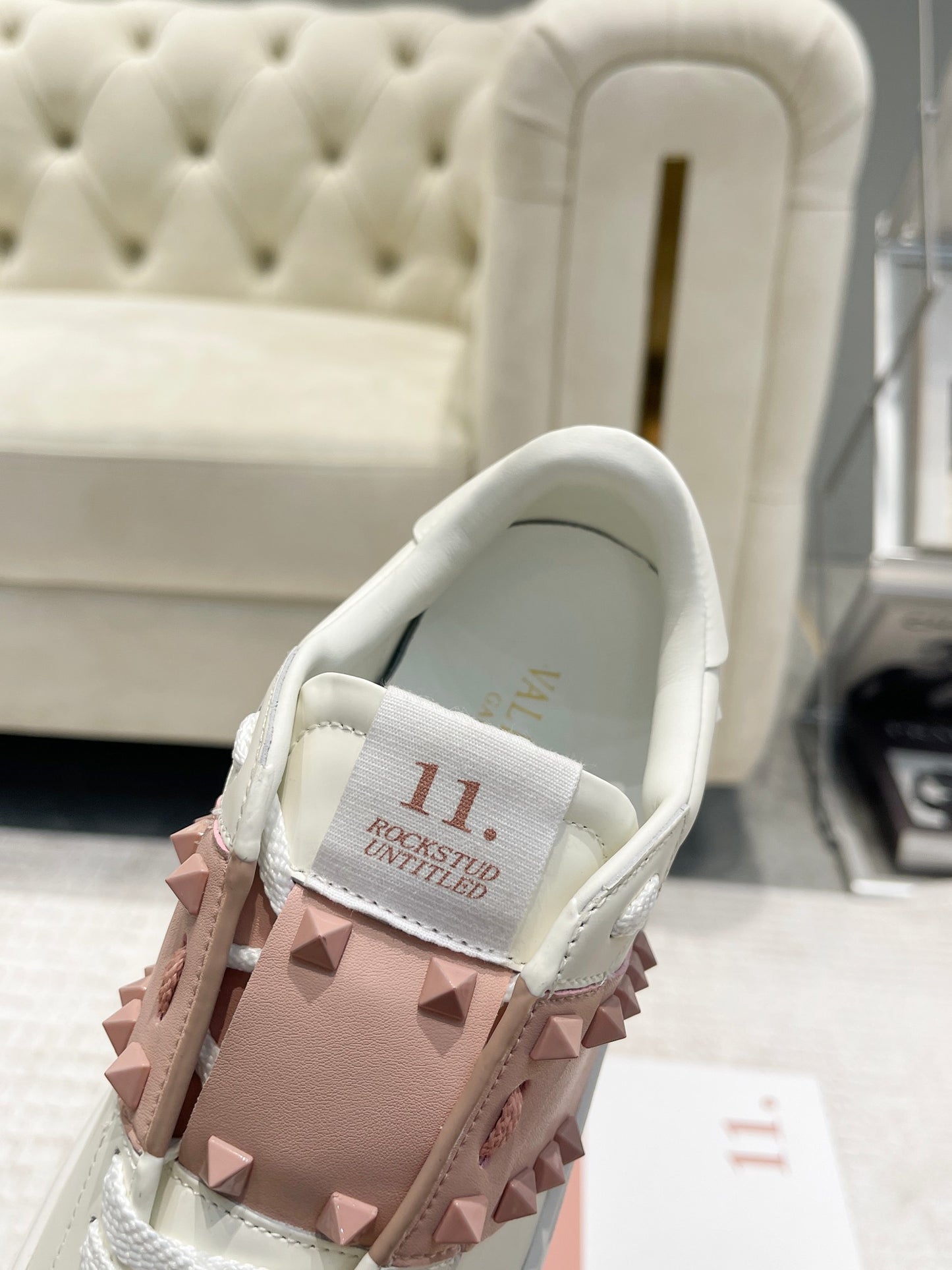 VTONS trainers