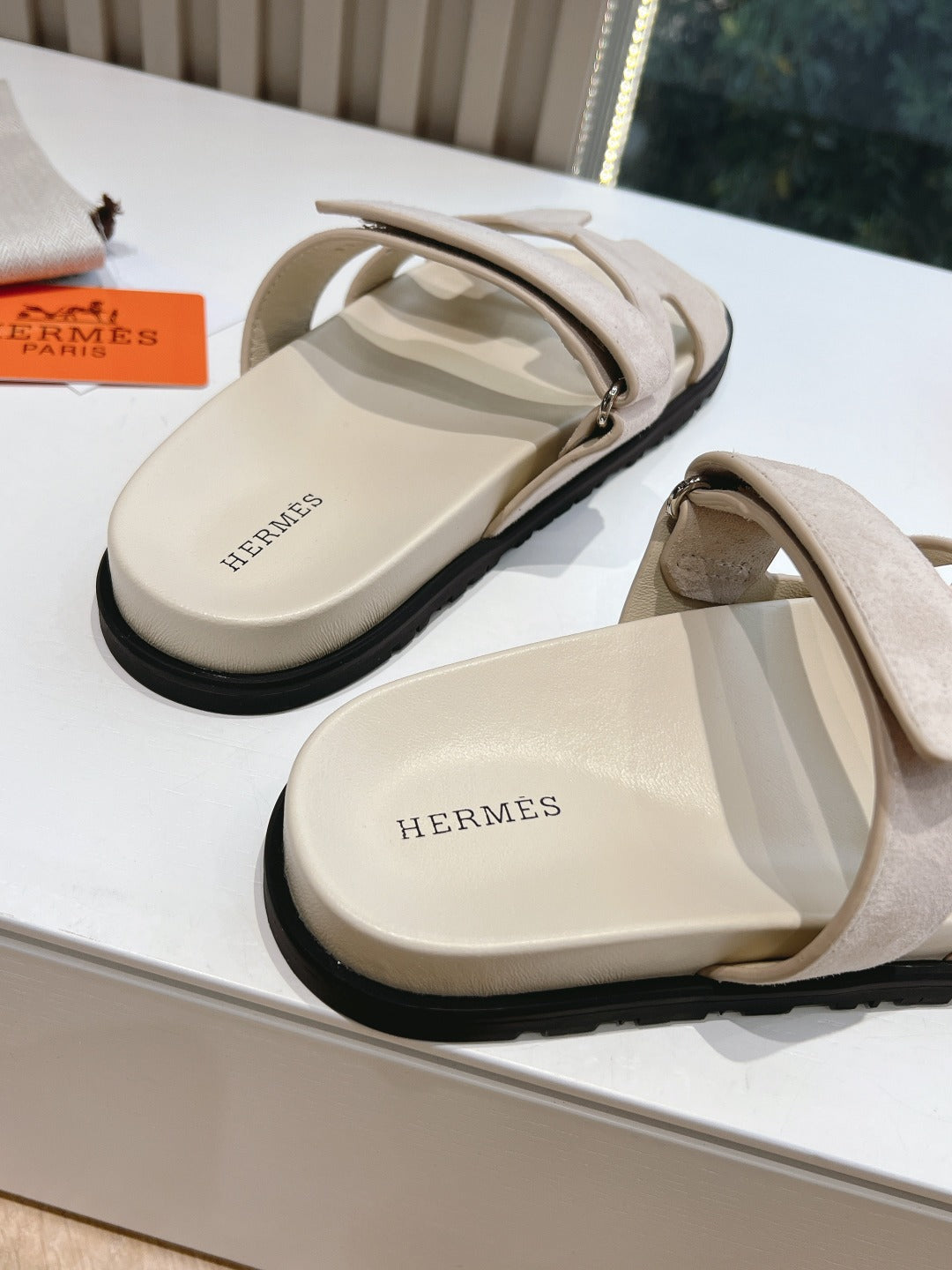 H Slides