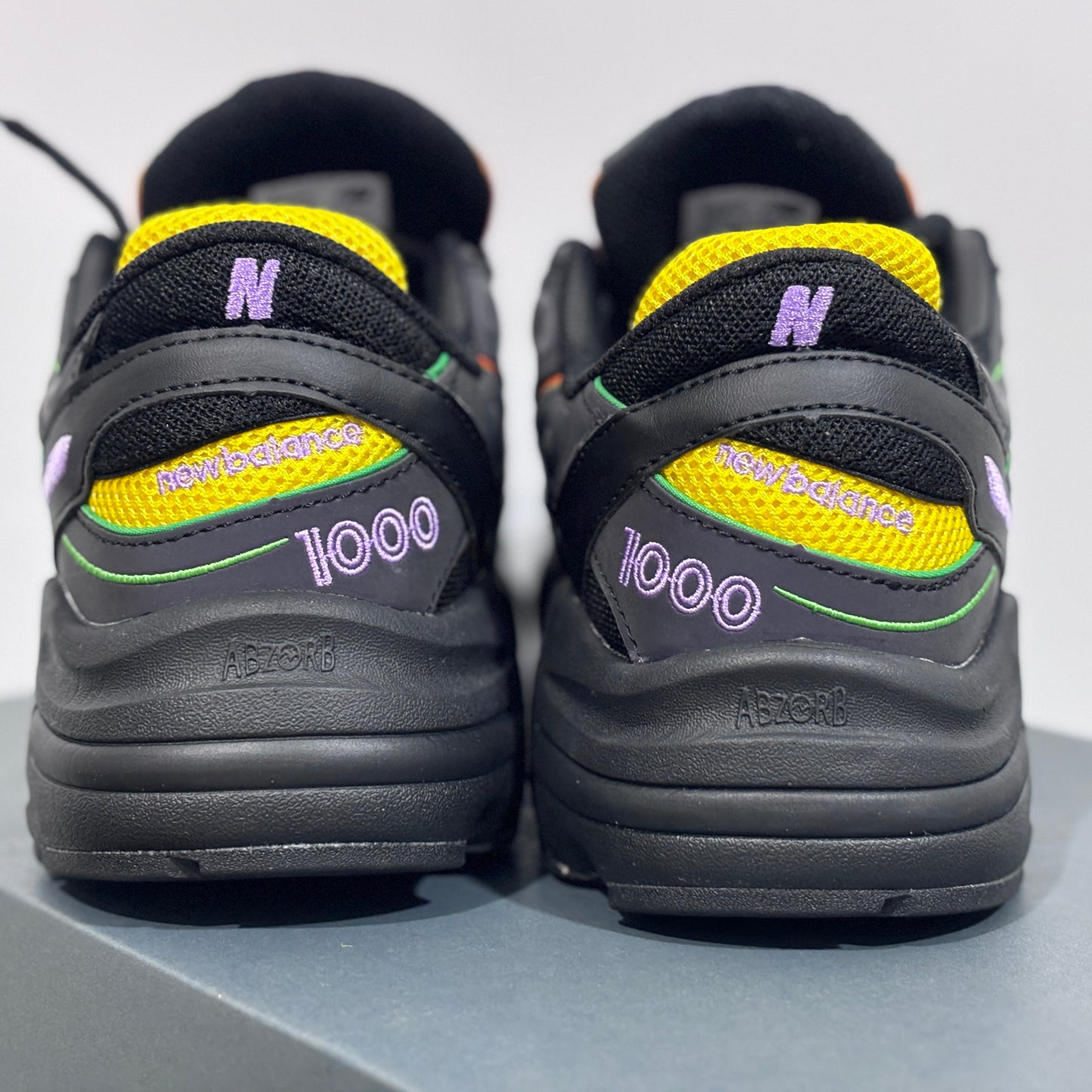 N B 1000