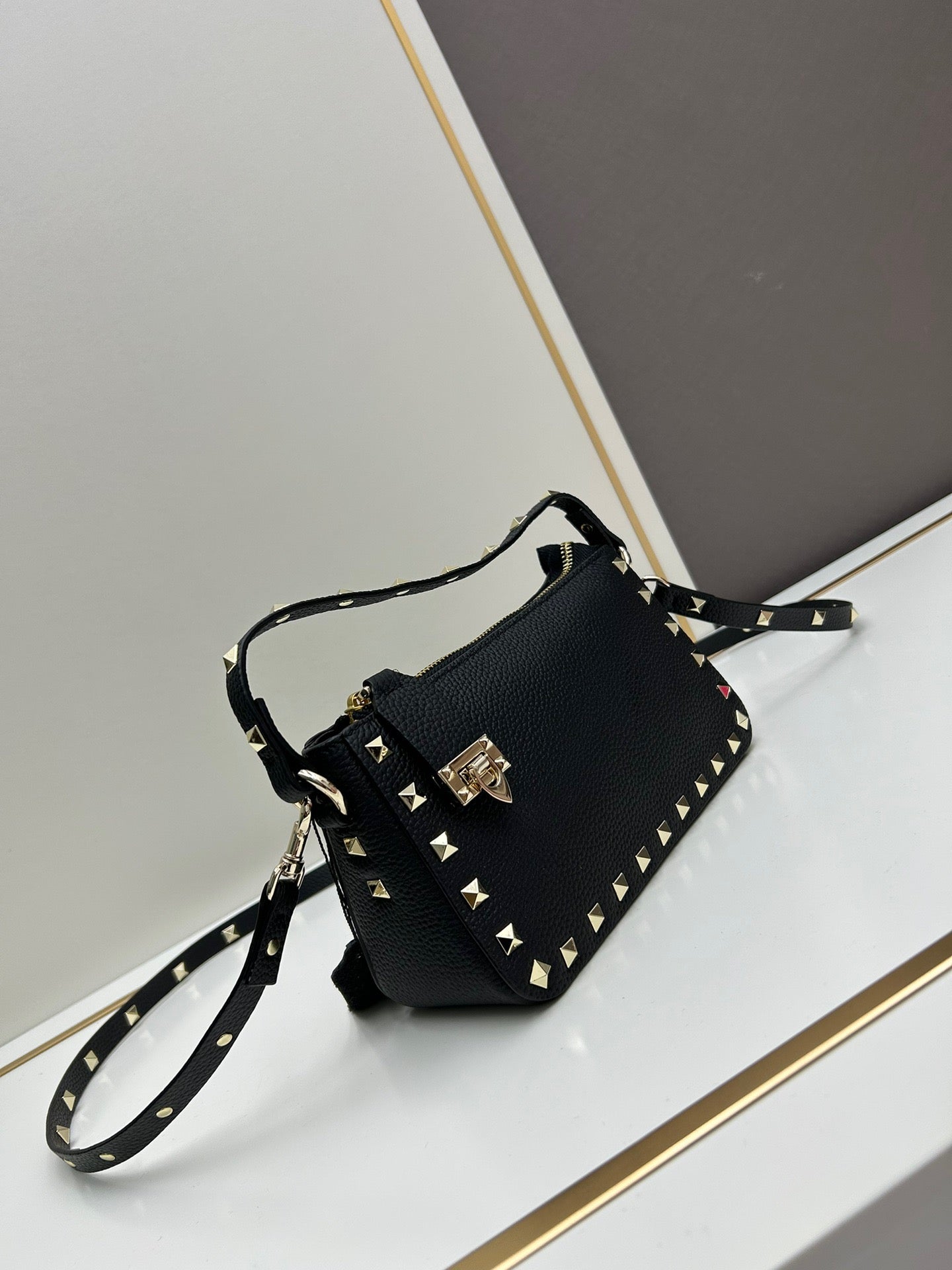 VTONS Bag