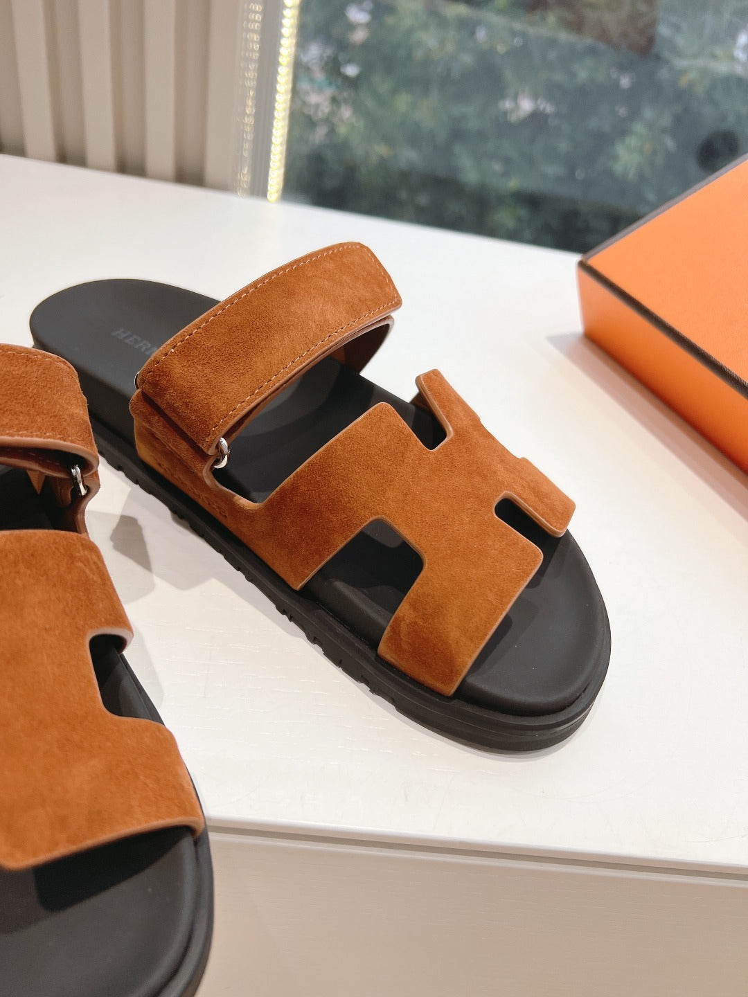 H Slides