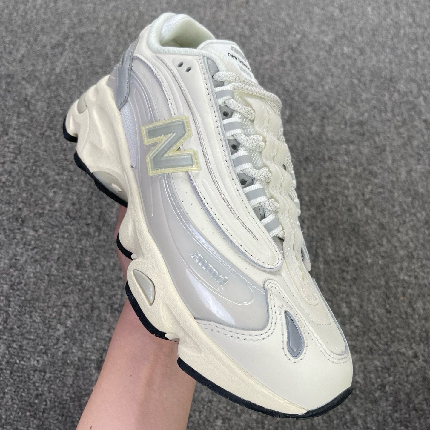 N B 1000