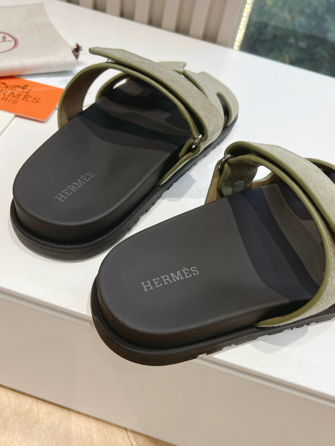 H Slides