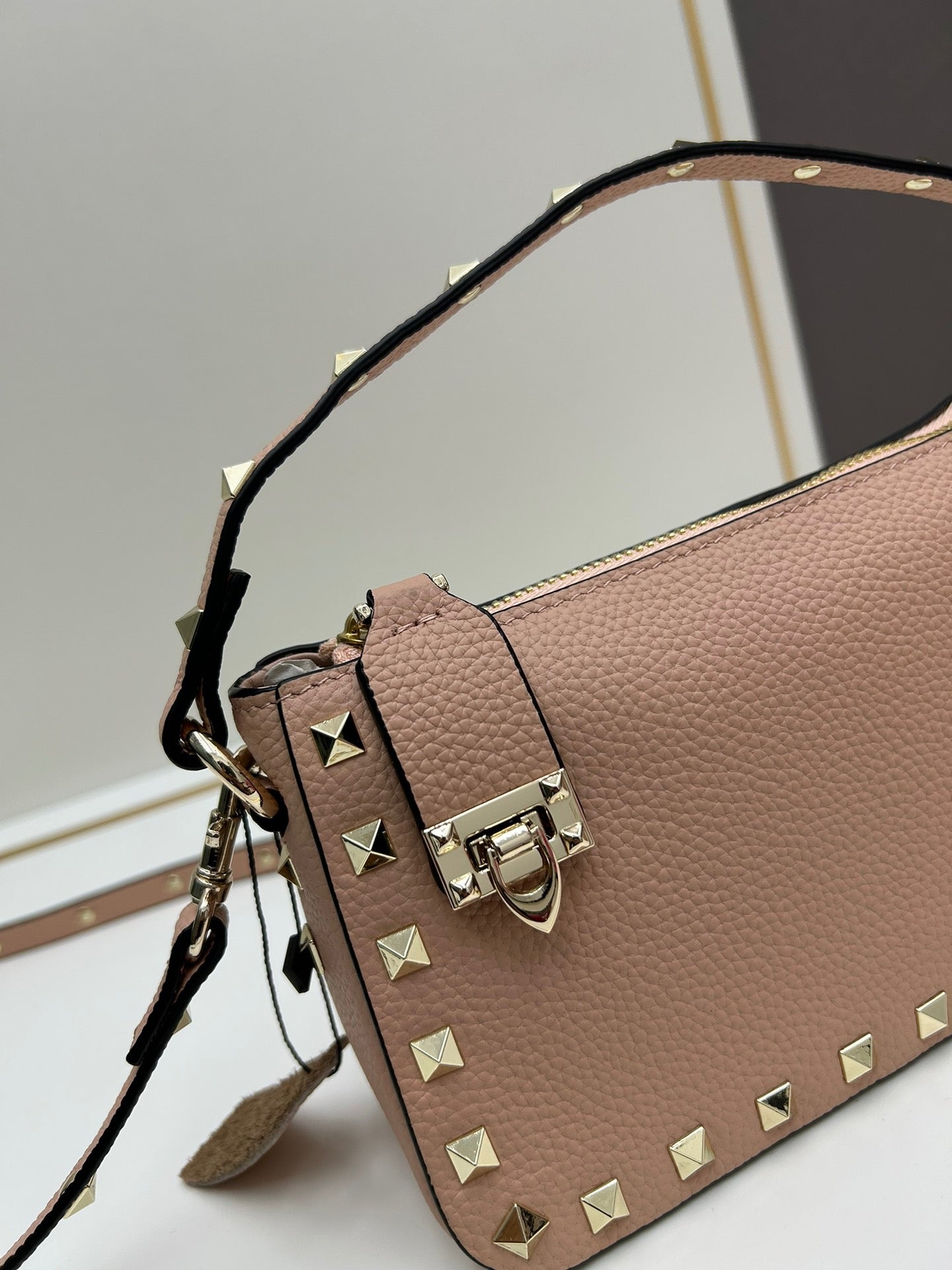 VTONS Bag