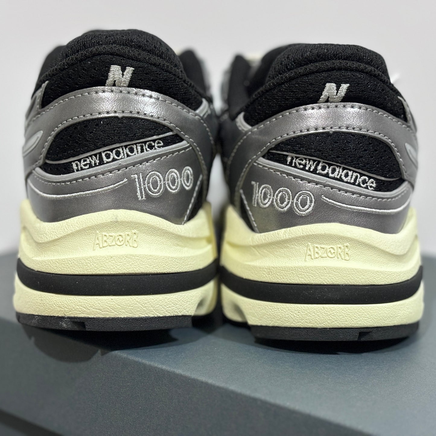 N B 1000