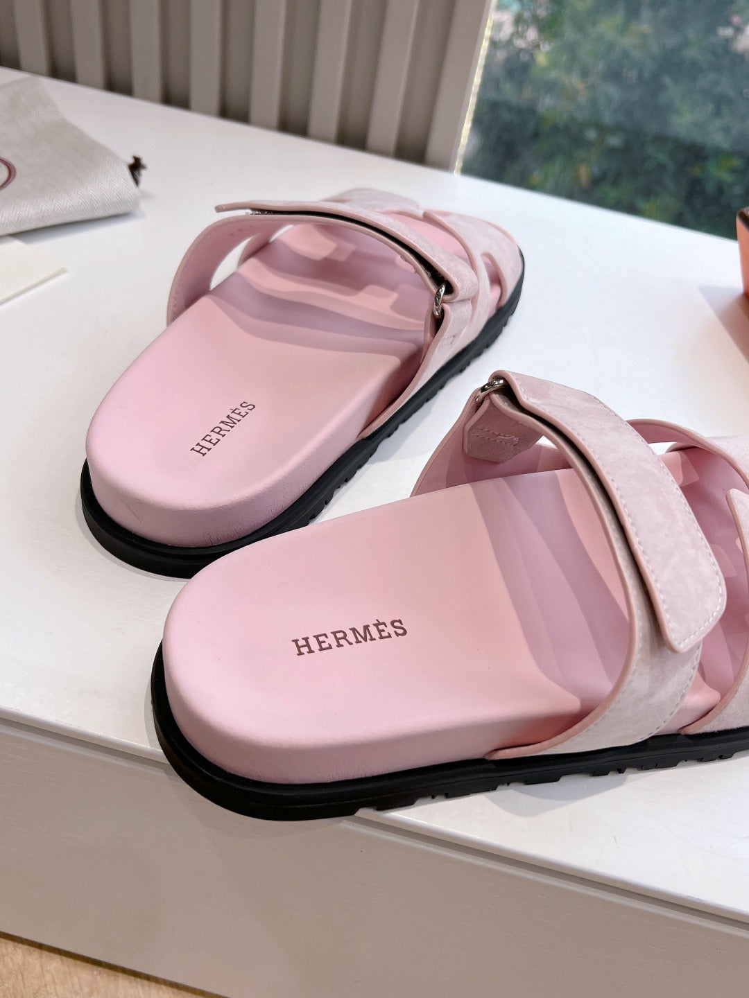 H Slides