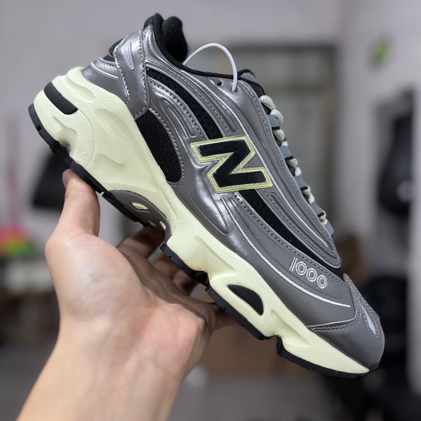 N B 1000