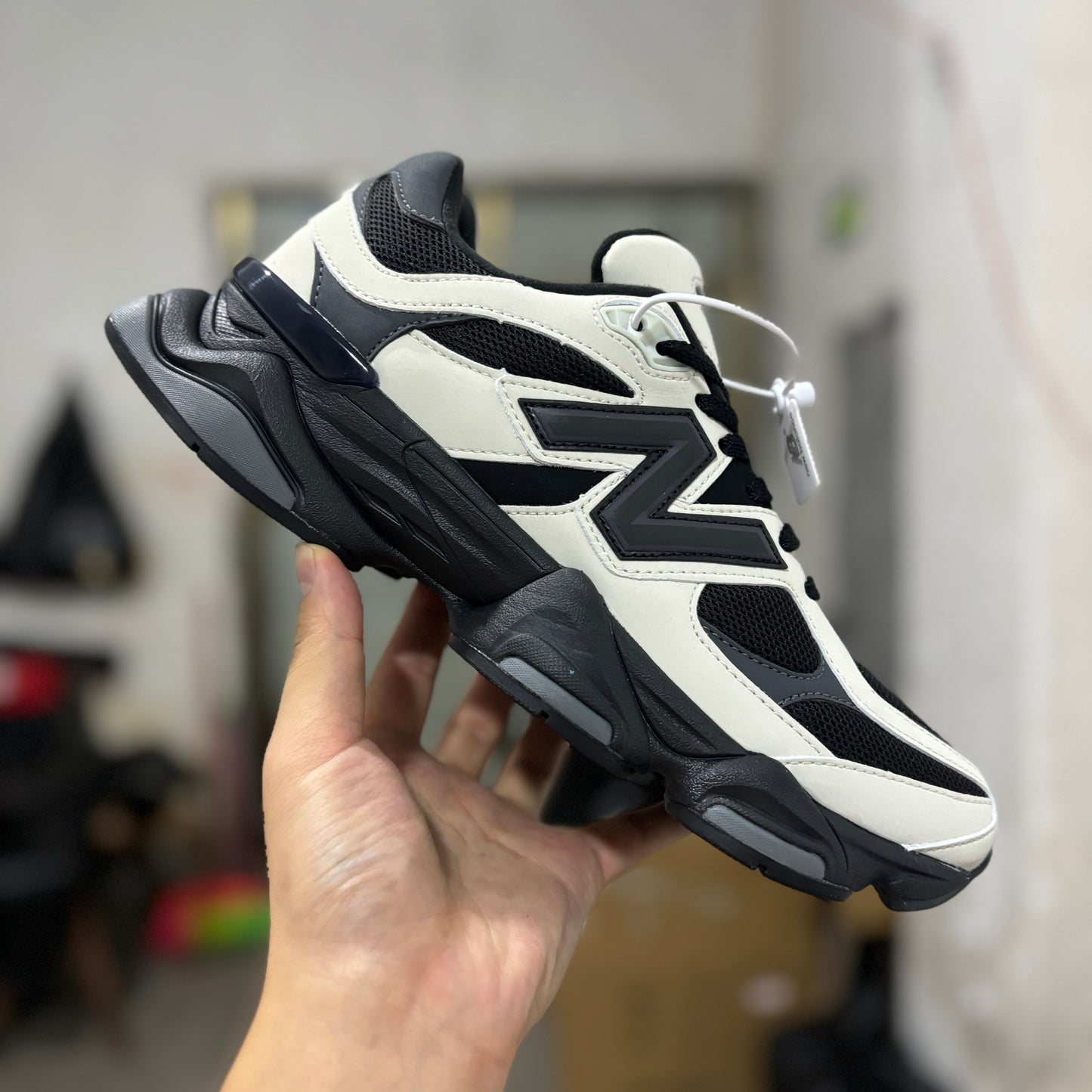 N B 9060