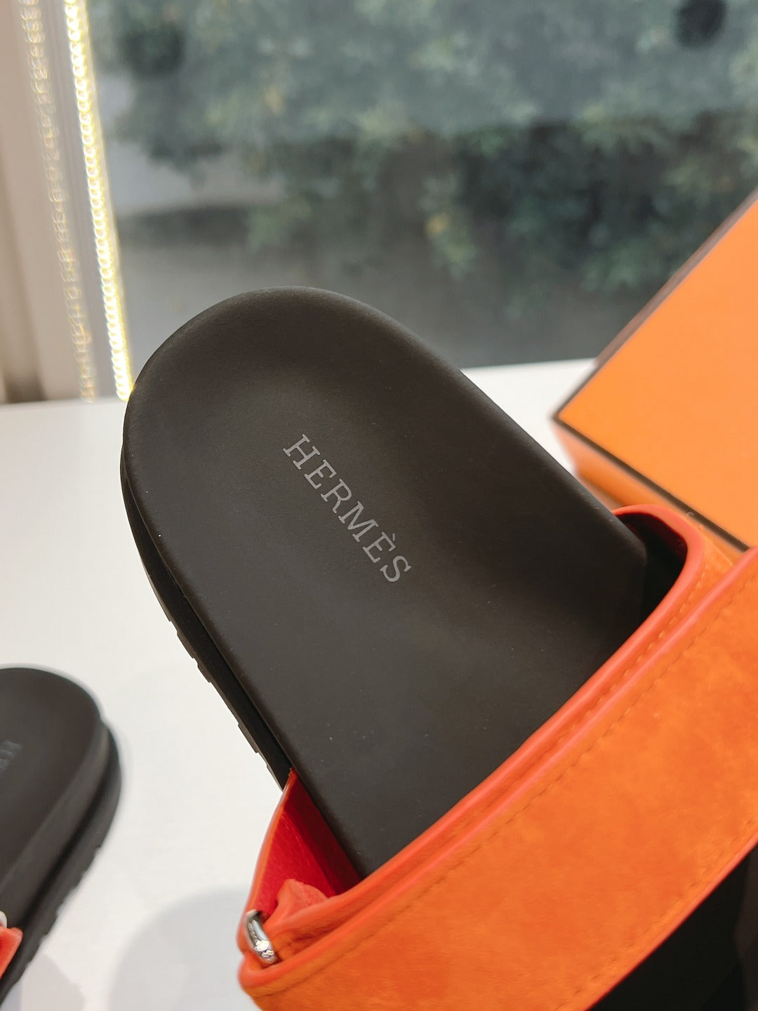 H Slides