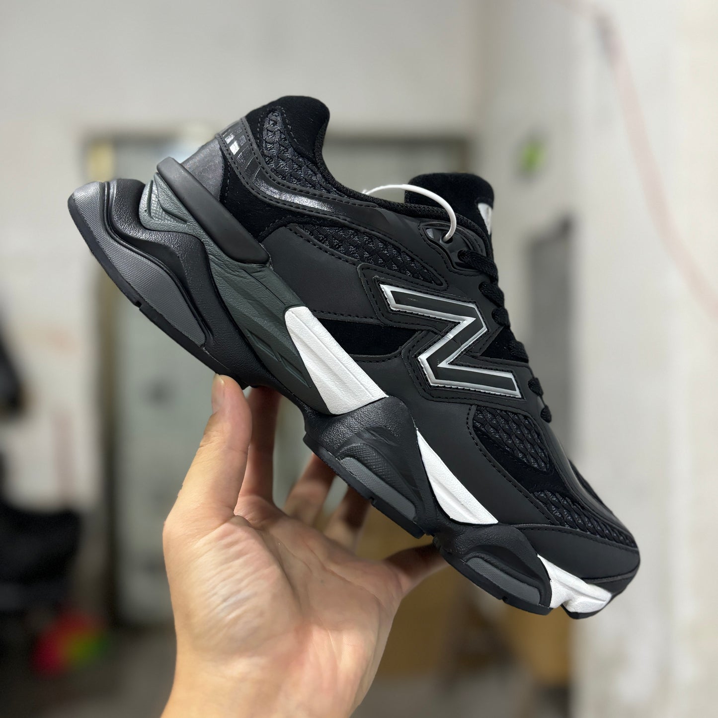 N B 9060