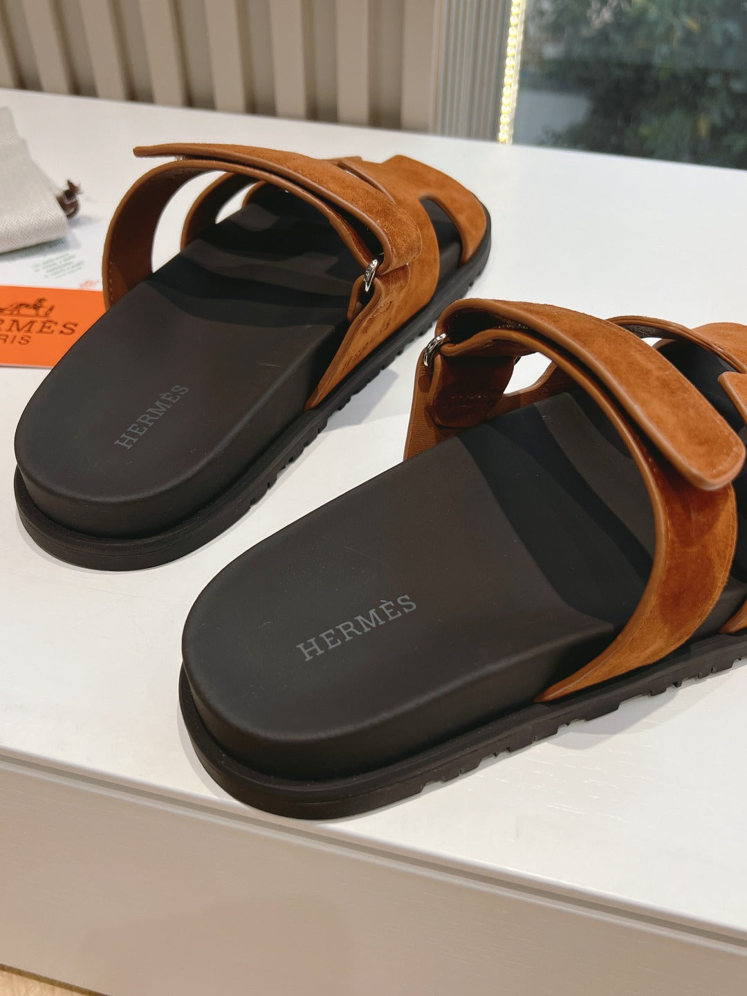 H Slides
