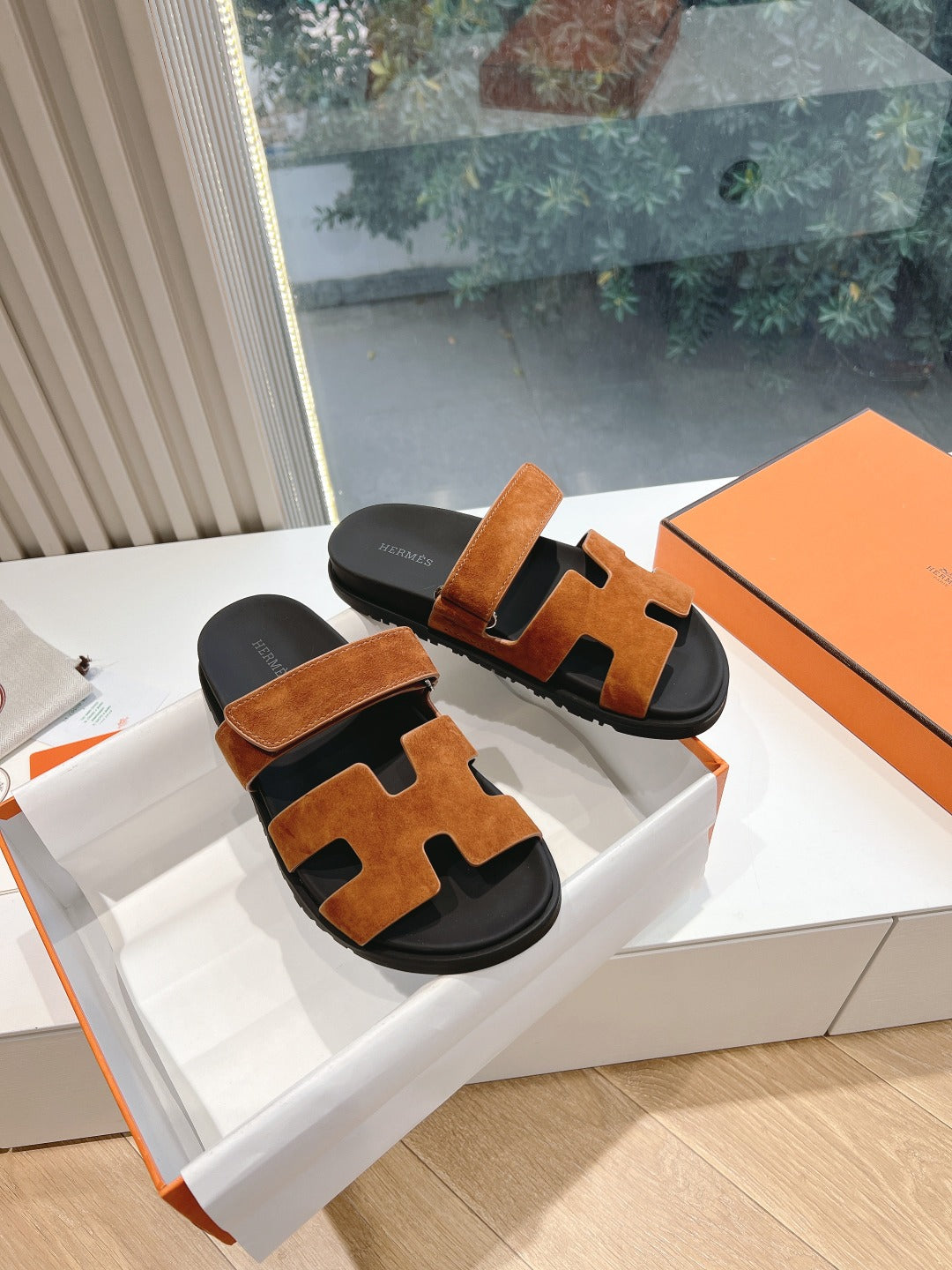 H Slides