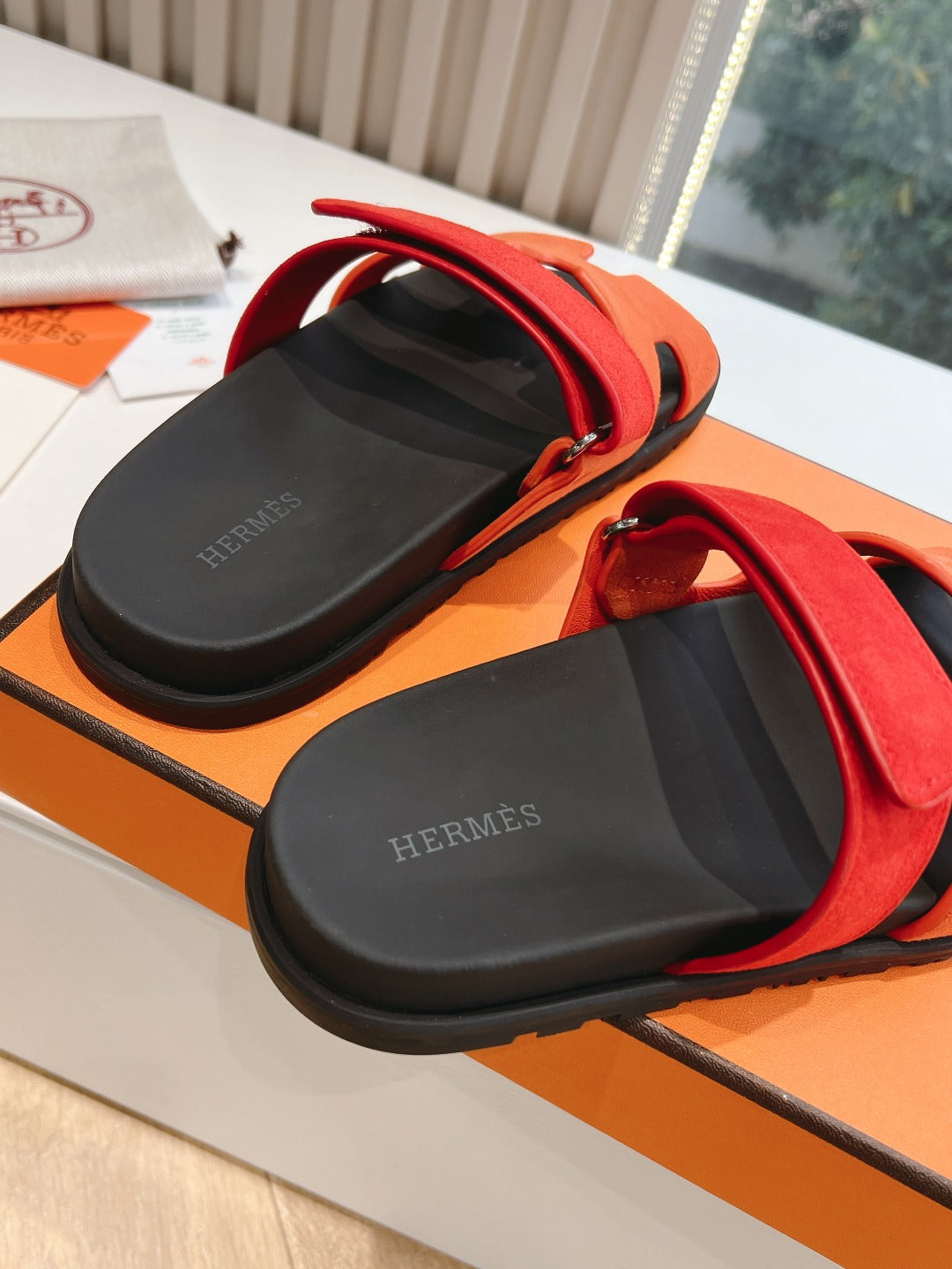 H Slides