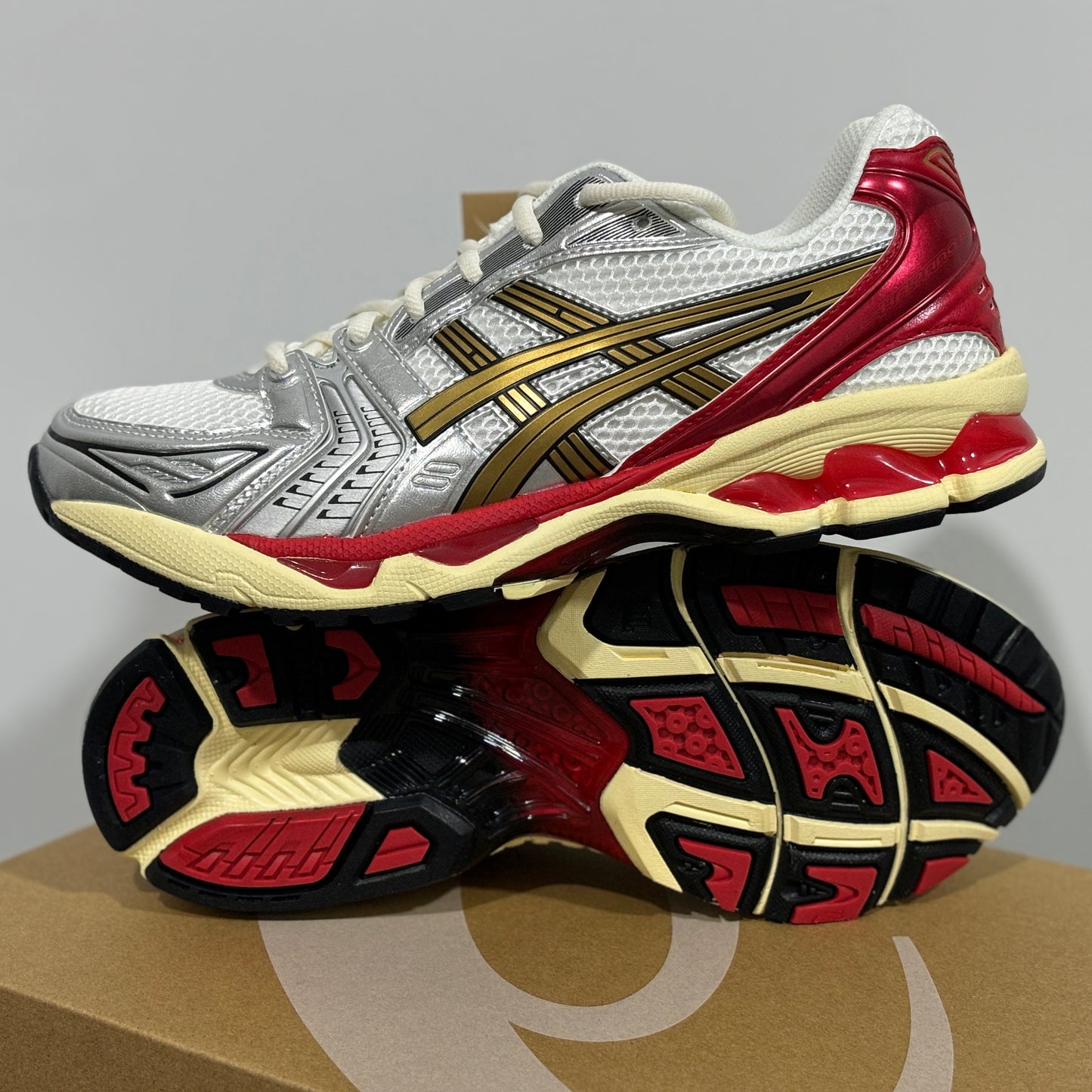 Asics Gel-Kayano 14