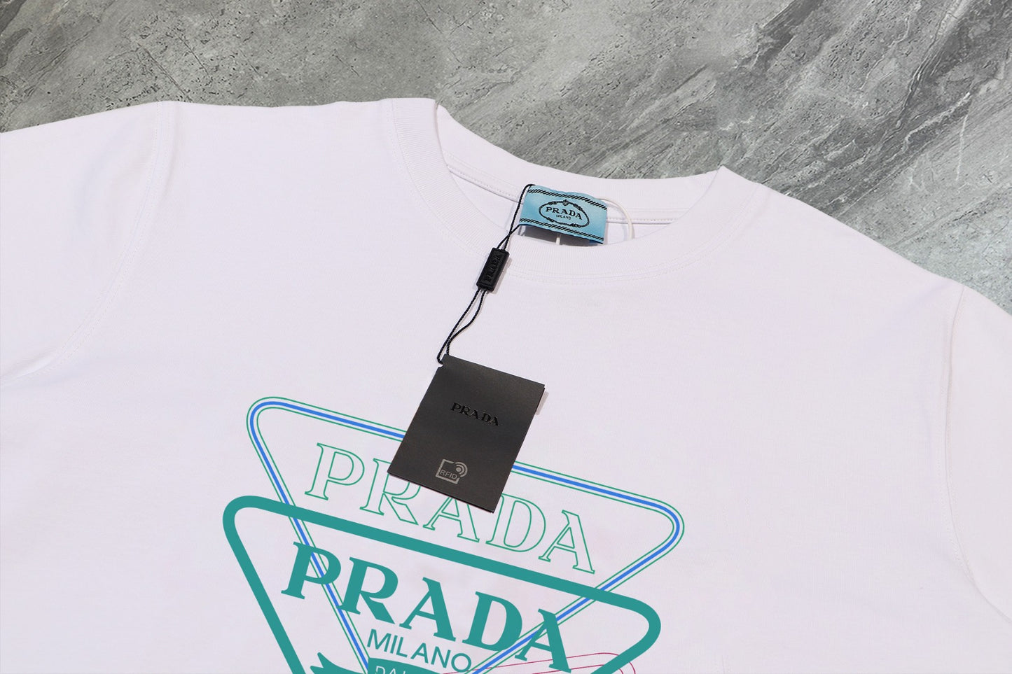 Rada T-Shirt