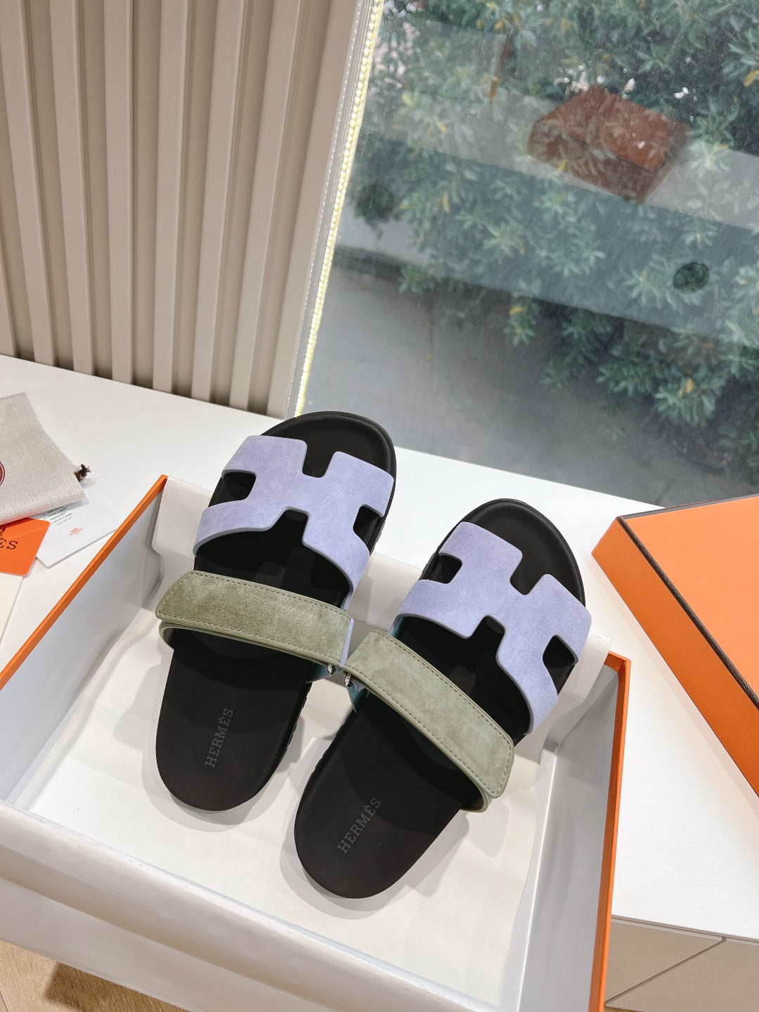 H Slides