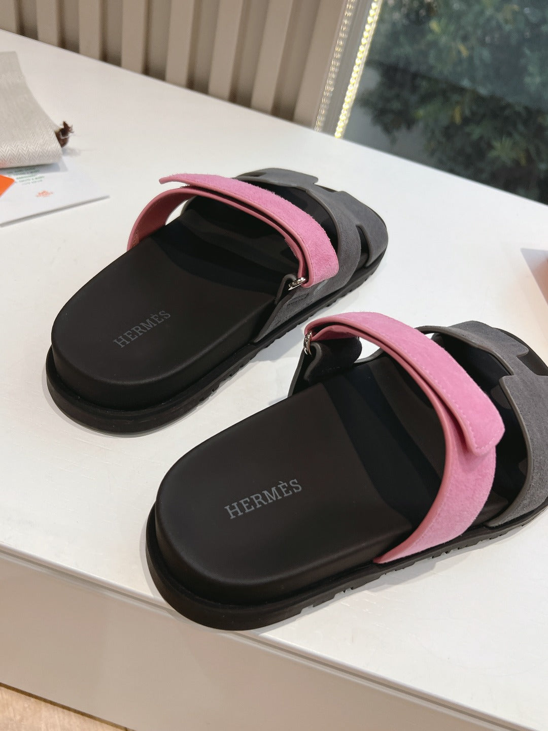 H Slides