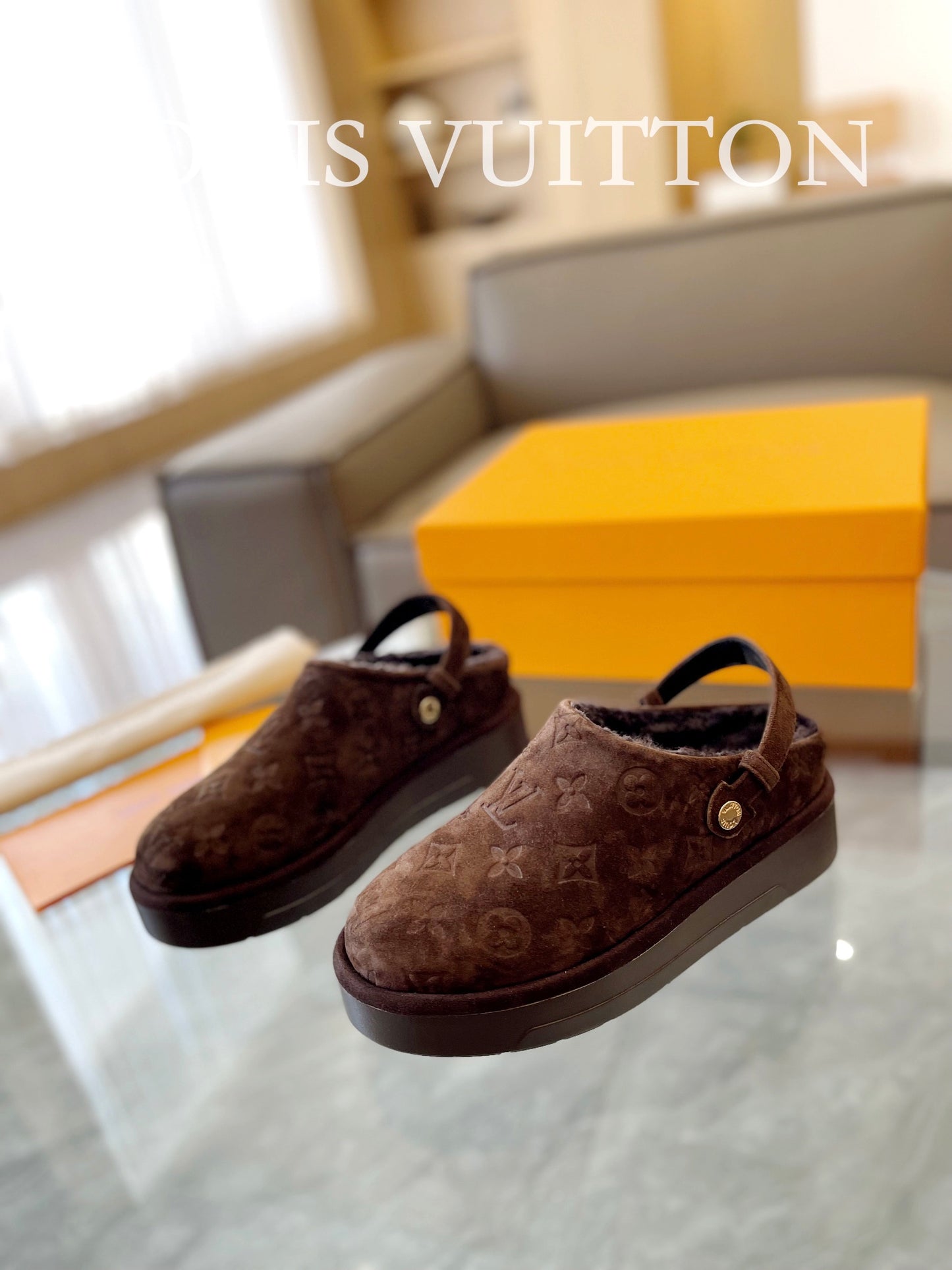 LV Platform Slide CLICK FOR MORE COLOURWAYS
