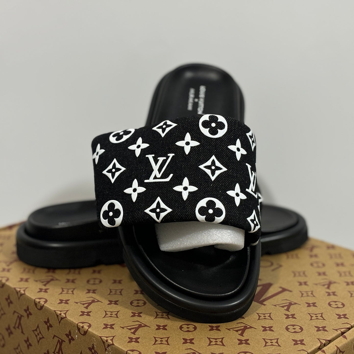 LV