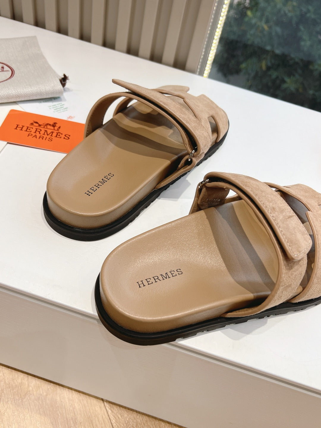 H Slides