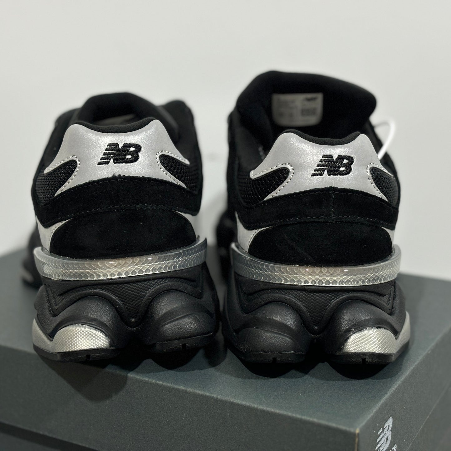 N B 9060