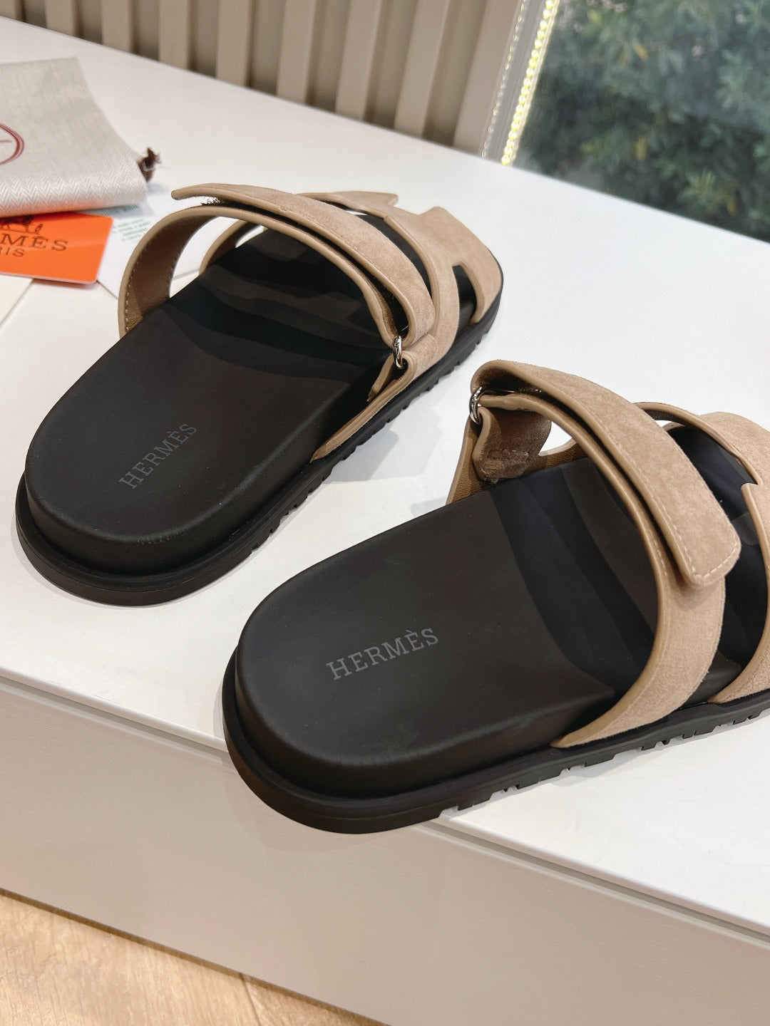 H Slides