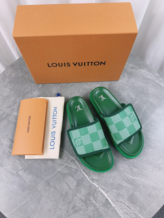 LV Slides CLICK FOR MORE COLOURWAYS
