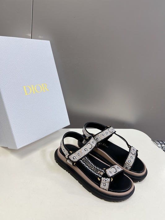CD Sandals