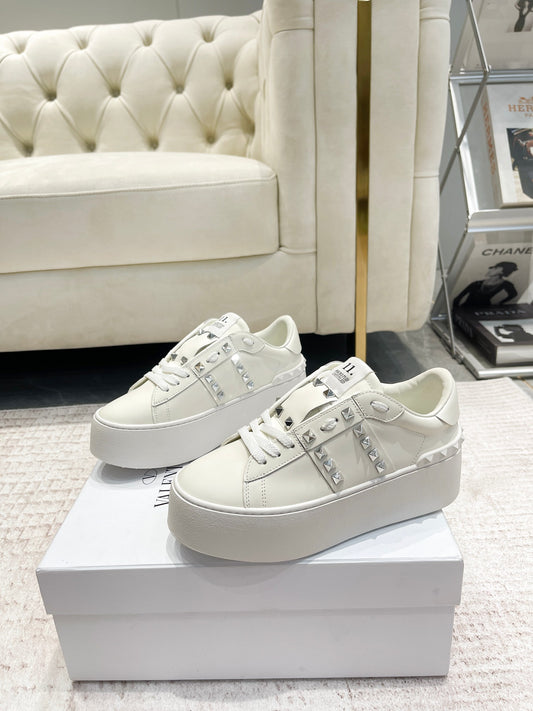 VTONS Trainers