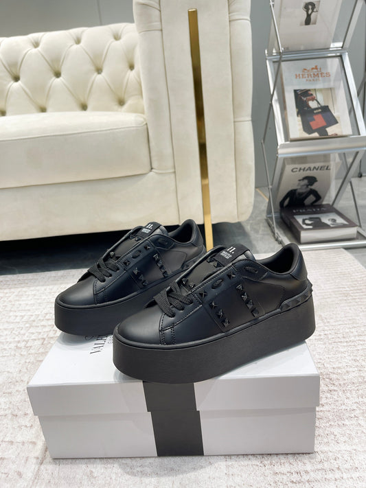 VTONS Trainers