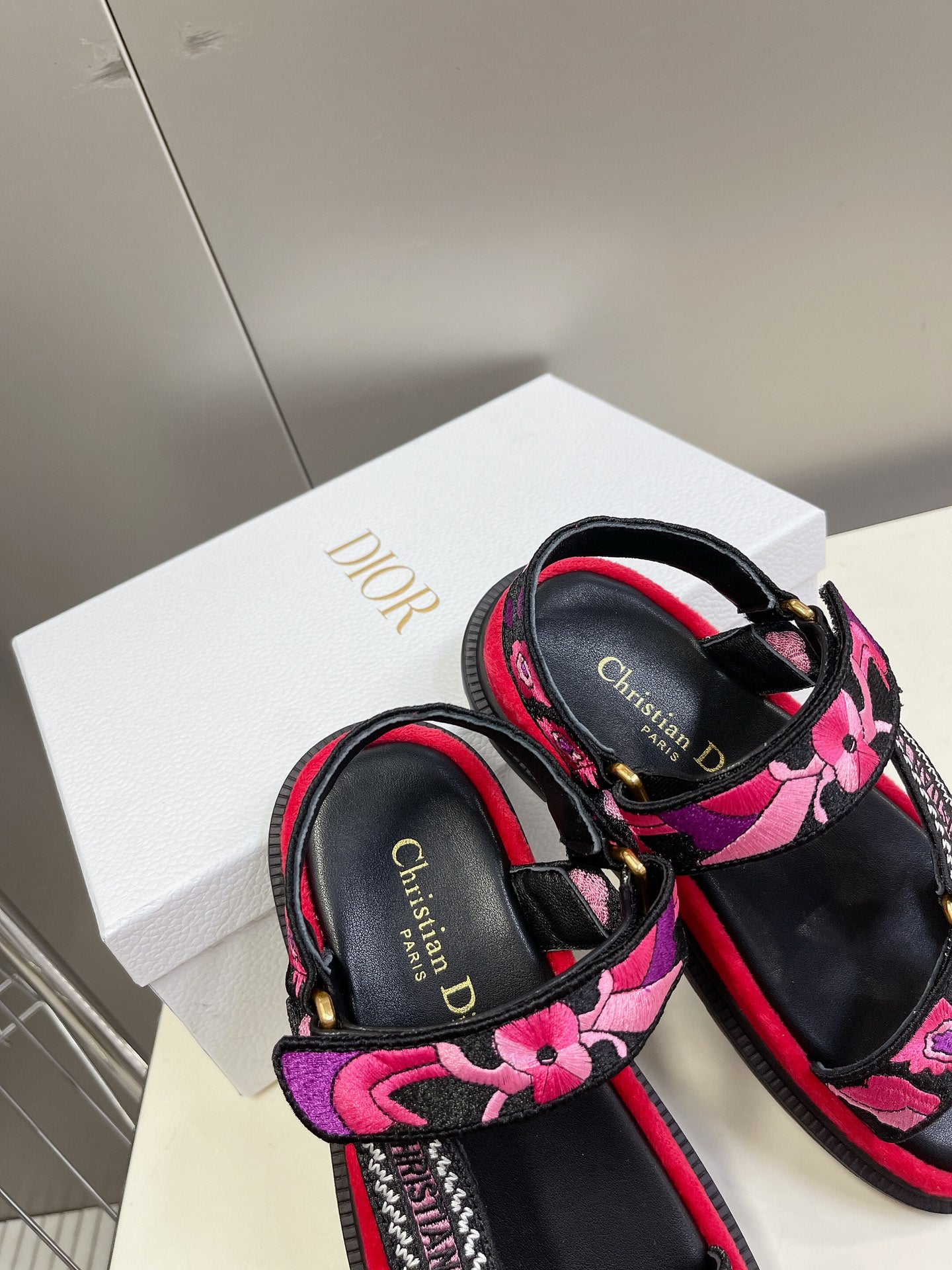 CD Sandals