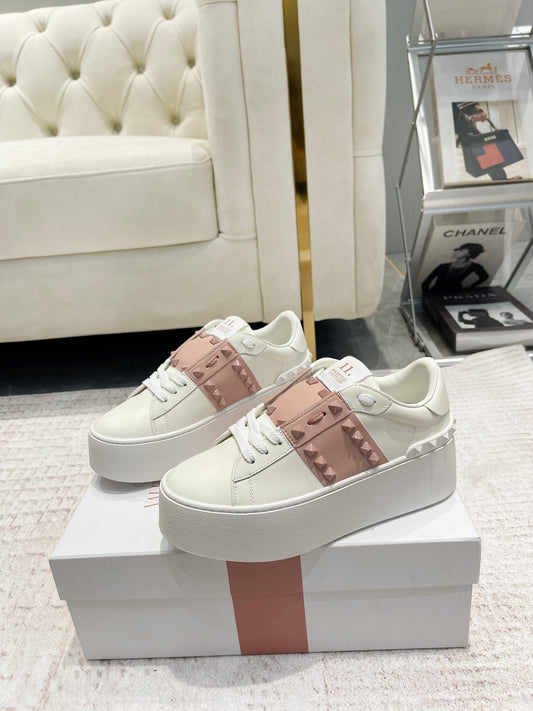 VTONS trainers