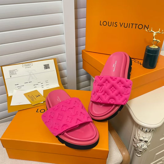 LV slides CLICK FOR MORE COLOURWAYS